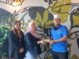 Kelab Guru SMA Keningau terima sumbangan daripada isteri ADUN Bingkor